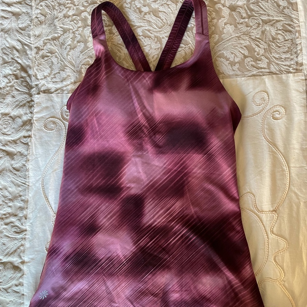 Athleta tank top with built in bra